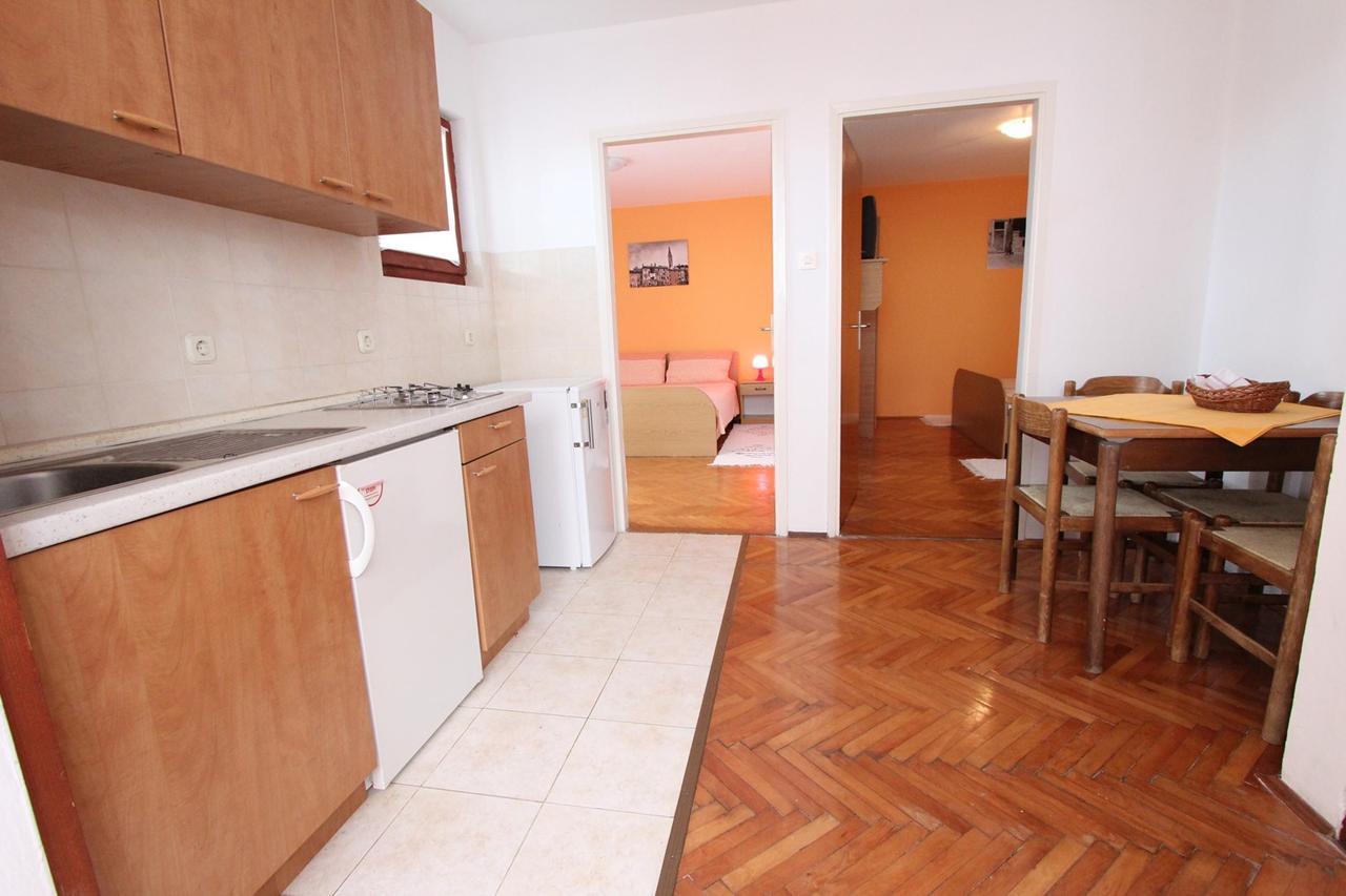 Apartments Tara Rovinj Exterior photo