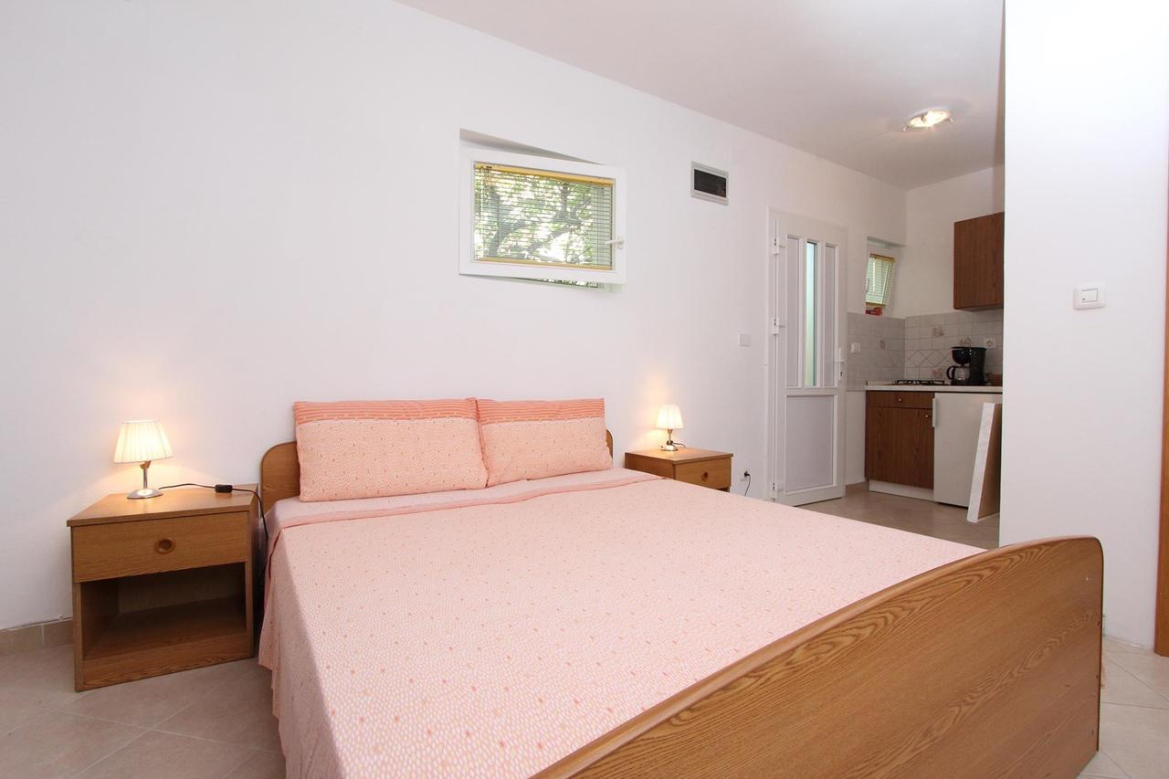 Apartments Tara Rovinj Exterior photo