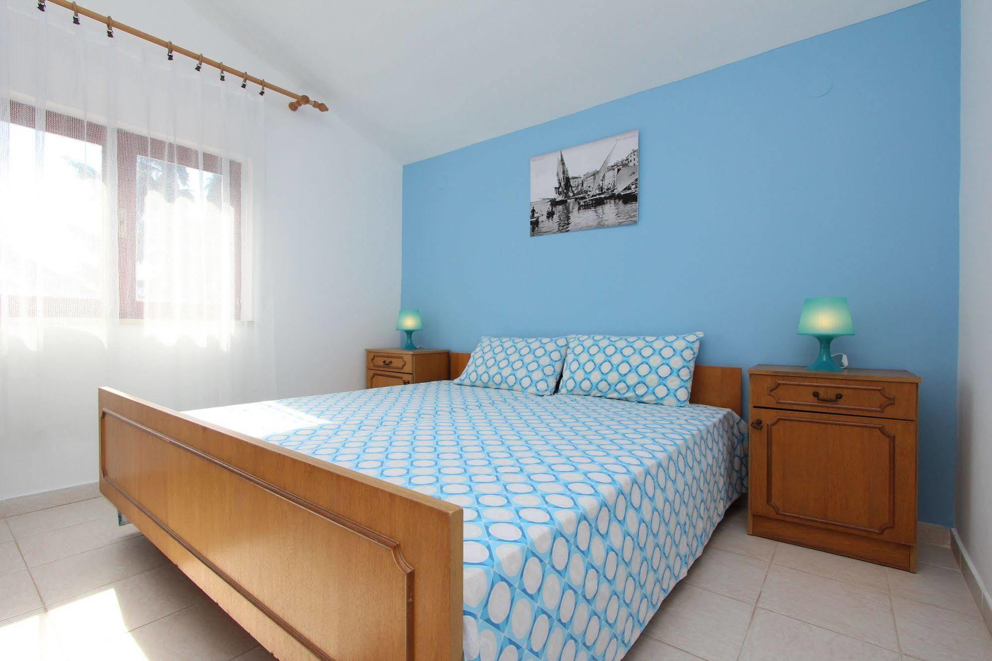 Apartments Tara Rovinj Exterior photo