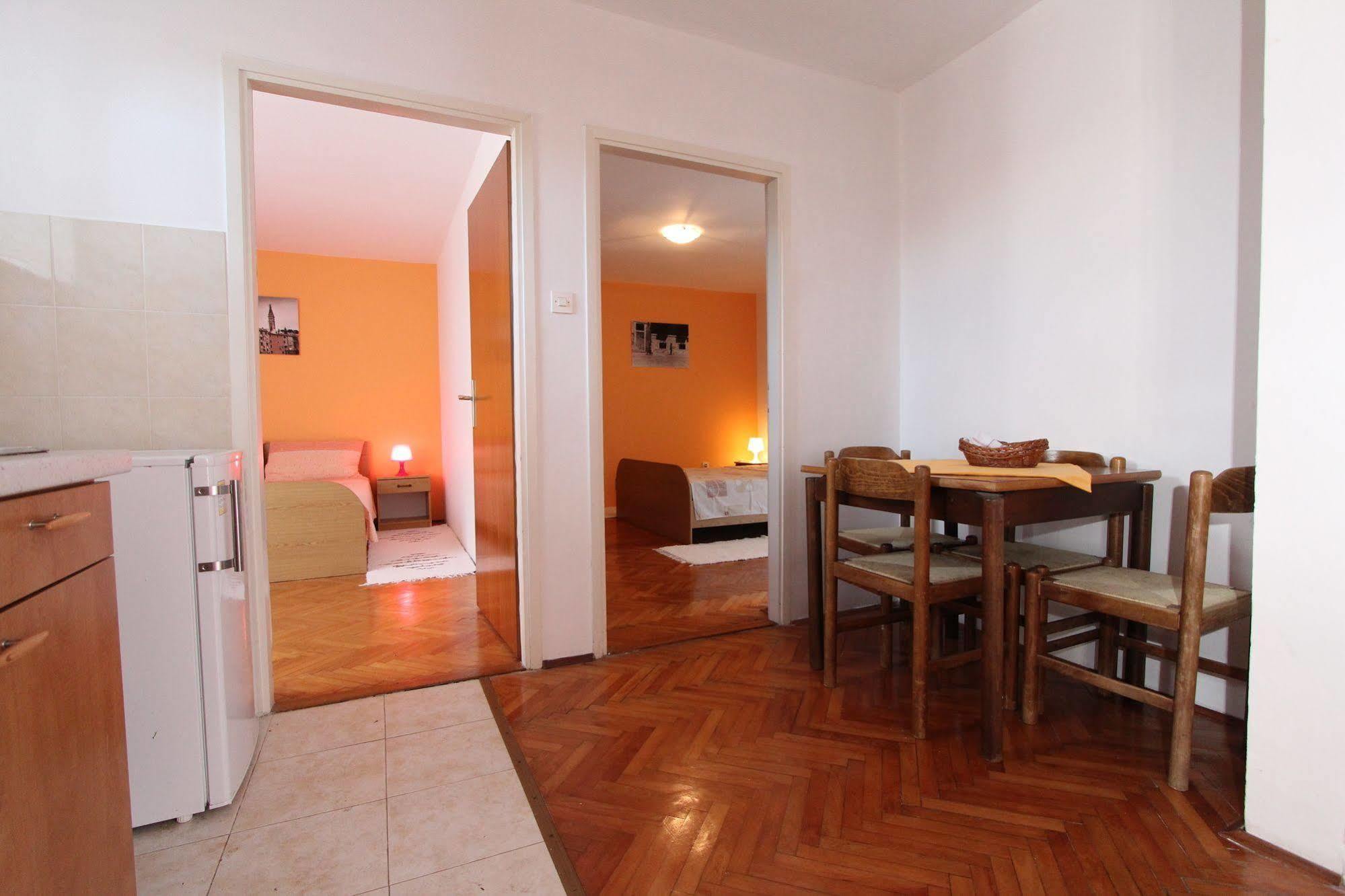 Apartments Tara Rovinj Exterior photo