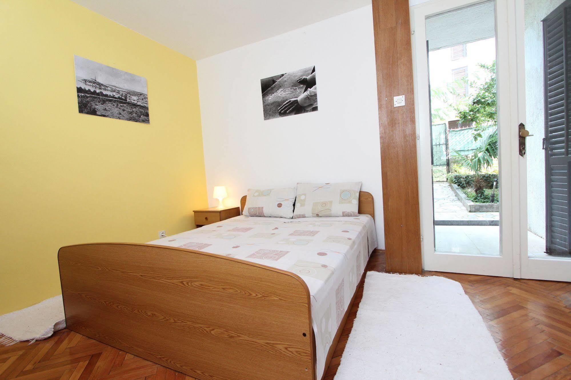 Apartments Tara Rovinj Exterior photo